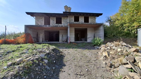 casa indipendente in vendita a Ferriere in zona Castelcanafurone