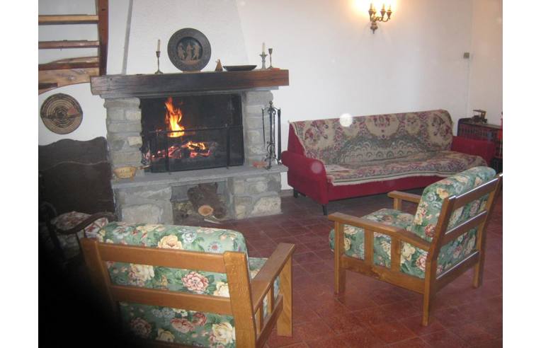 casa indipendente in vendita a Ferriere in zona Bosconure