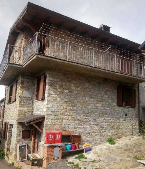 appartamento in vendita a Ferriere