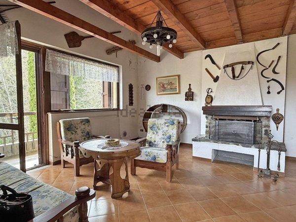 appartamento in vendita a Ferriere in zona Selva