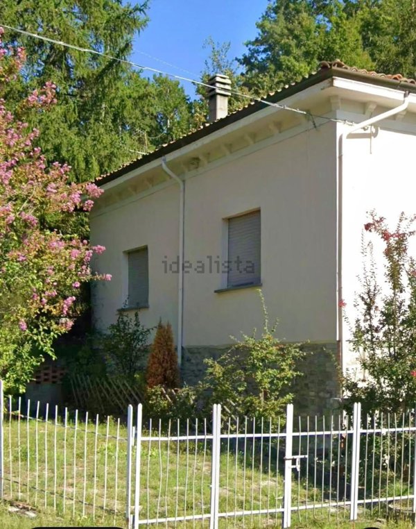 casa indipendente in vendita a Ferriere