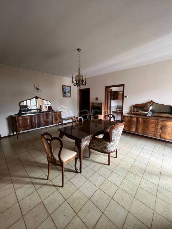 appartamento in vendita a Ferriere in zona Castello