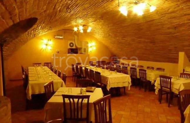 negozio in vendita a Fiorenzuola d'Arda