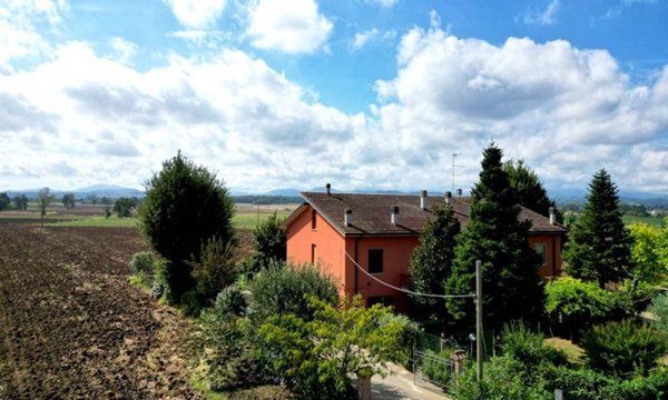 casa indipendente in vendita a Fiorenzuola d'Arda