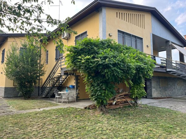 casa indipendente in vendita a Fiorenzuola d'Arda