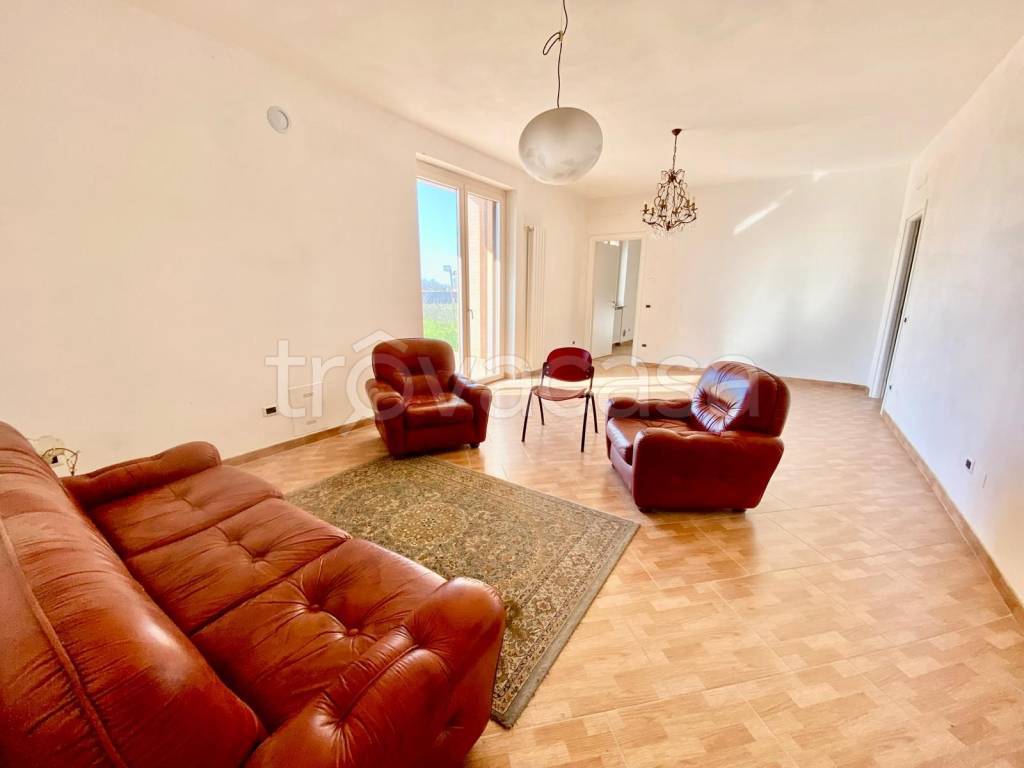 casa indipendente in vendita a Fiorenzuola d'Arda