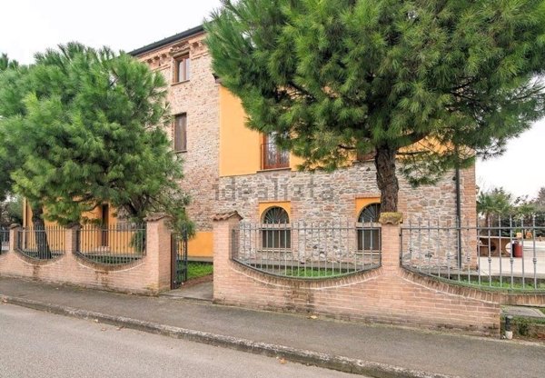 casa indipendente in vendita a Fiorenzuola d'Arda