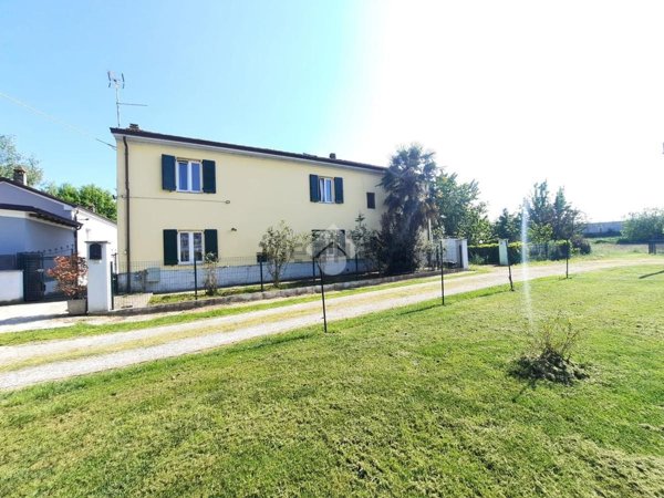 casa indipendente in vendita a Fiorenzuola d'Arda