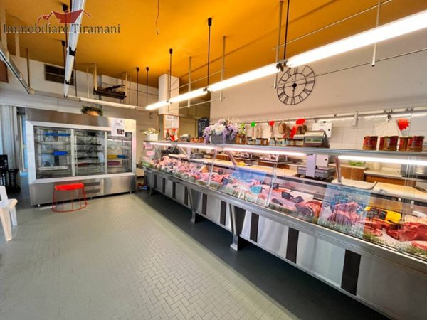 negozio in vendita a Fiorenzuola d'Arda