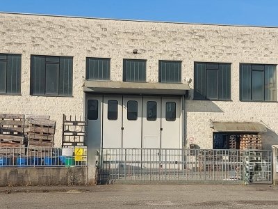 locale commerciale in vendita a Fiorenzuola d'Arda