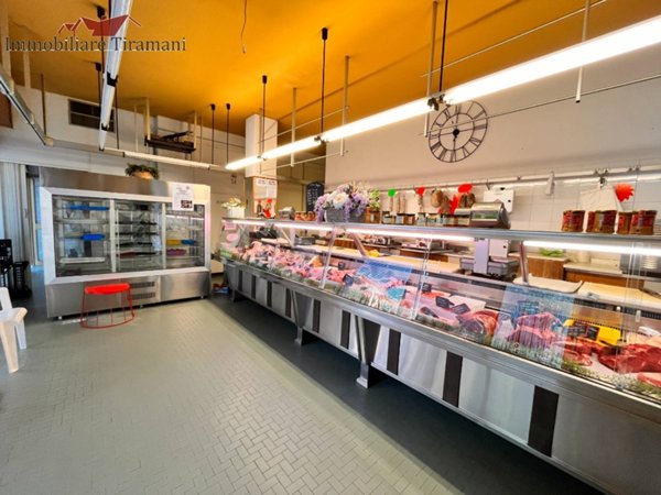 negozio in vendita a Fiorenzuola d'Arda