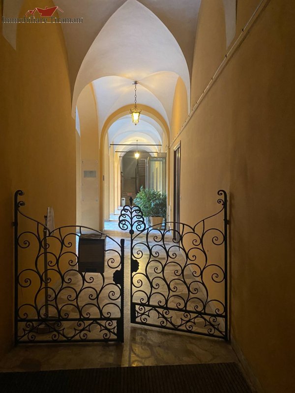 negozio in vendita a Fiorenzuola d'Arda
