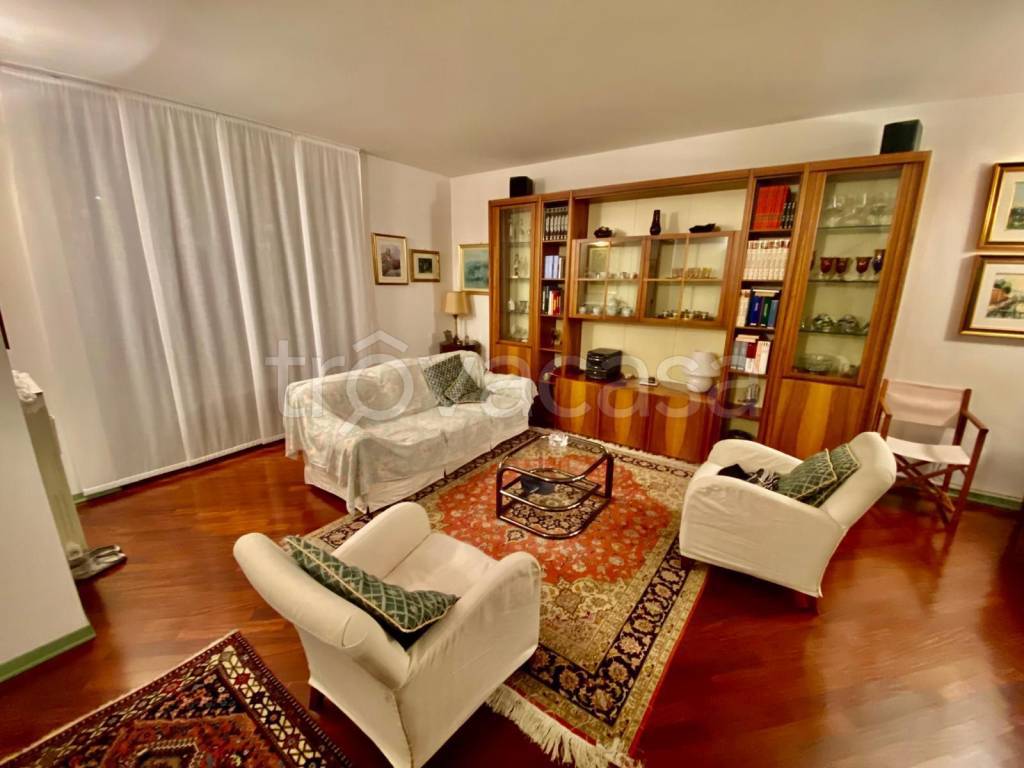 casa indipendente in vendita a Fiorenzuola d'Arda