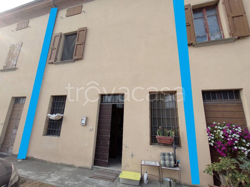 casa semindipendente in vendita a Fiorenzuola d'Arda