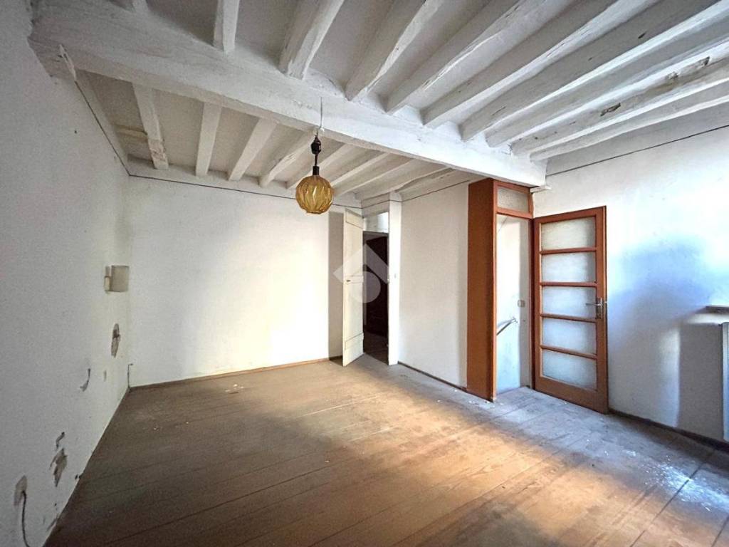 casa indipendente in vendita a Fiorenzuola d'Arda