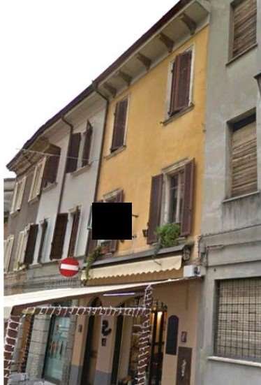 negozio in vendita a Fiorenzuola d'Arda