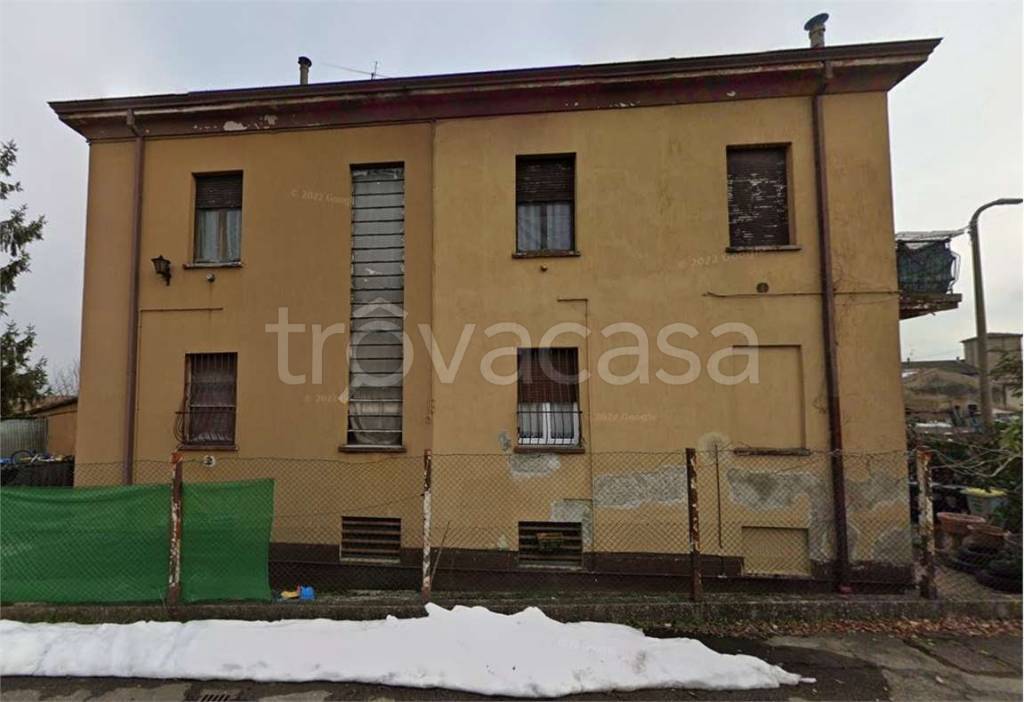 casa indipendente in vendita a Fiorenzuola d'Arda in zona San Protaso