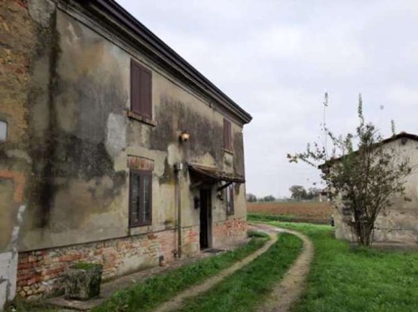 casa indipendente in vendita a Fiorenzuola d'Arda
