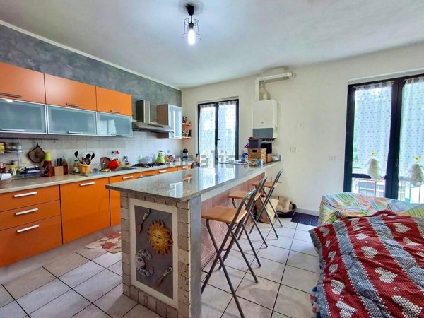 casa indipendente in vendita a Fiorenzuola d'Arda in zona San Protaso