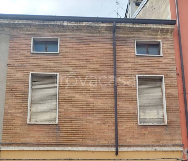 casa indipendente in vendita a Fiorenzuola d'Arda
