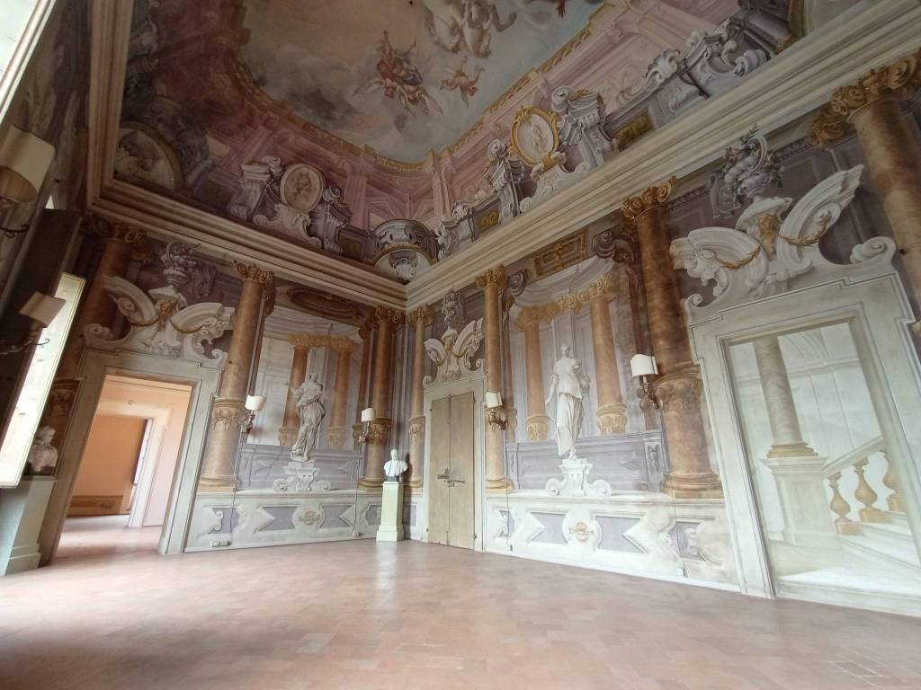 intera palazzina in vendita a Fiorenzuola d'Arda