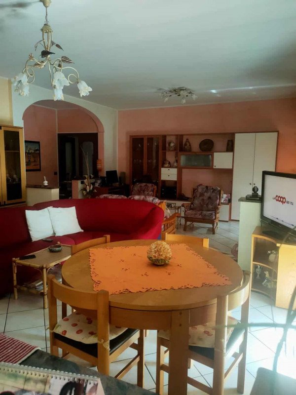 appartamento in vendita a Fiorenzuola d'Arda in zona Baselica Duce