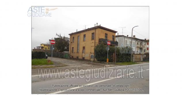 appartamento in vendita a Fiorenzuola d'Arda in zona San Protaso