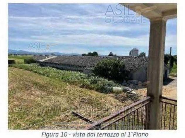 casa indipendente in vendita a Fiorenzuola d'Arda in zona San Protaso