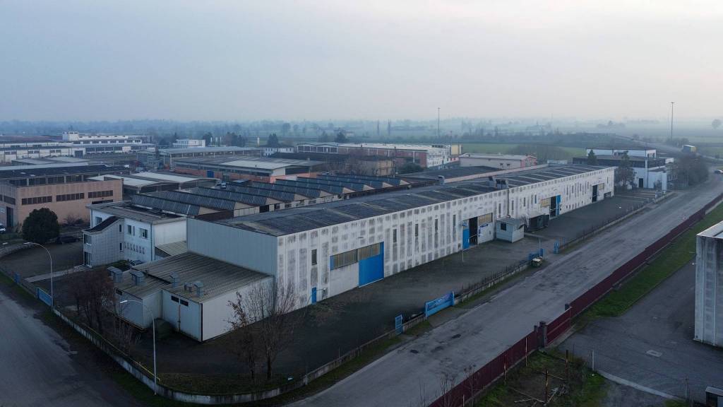 capannone in vendita a Fiorenzuola d'Arda