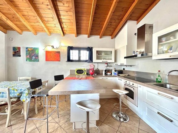 casa indipendente in vendita a Fiorenzuola d'Arda in zona San Protaso