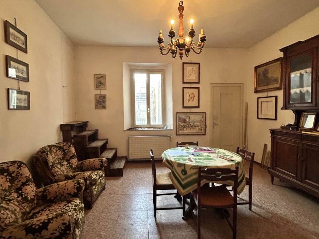 casa indipendente in vendita a Fiorenzuola d'Arda