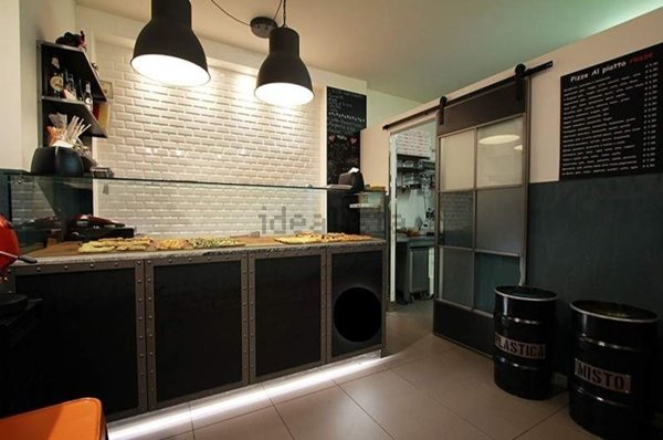 negozio in vendita a Fiorenzuola d'Arda