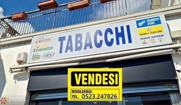 negozio in vendita a Fiorenzuola d'Arda