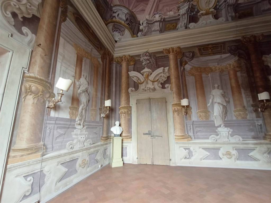 intera palazzina in vendita a Fiorenzuola d'Arda