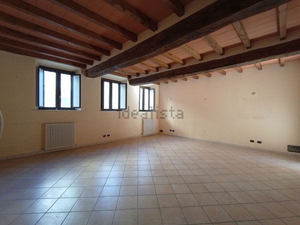 ufficio in vendita a Fiorenzuola d'Arda