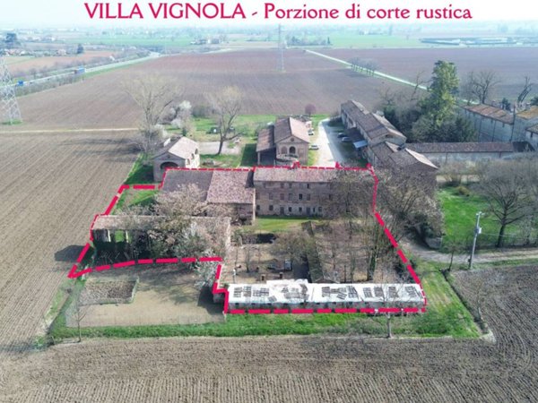 villa in vendita a Fiorenzuola d'Arda