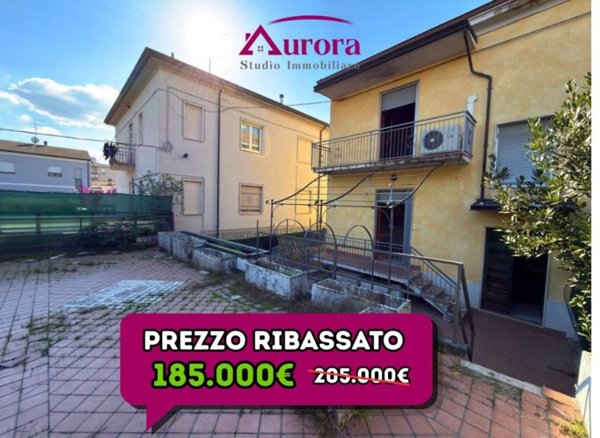 casa indipendente in vendita a Fiorenzuola d'Arda
