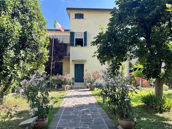 casa indipendente in vendita a Fiorenzuola d'Arda