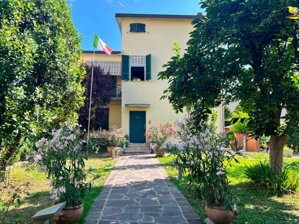 casa indipendente in vendita a Fiorenzuola d'Arda