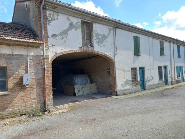 casa indipendente in vendita a Fiorenzuola d'Arda