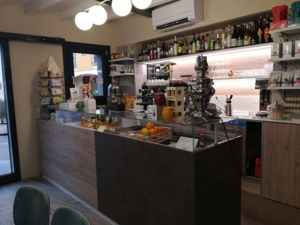 negozio in vendita a Fiorenzuola d'Arda