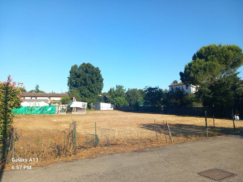 terreno edificabile in vendita a Fiorenzuola d'Arda in zona San Protaso
