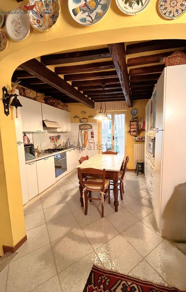 casa indipendente in vendita a Fiorenzuola d'Arda