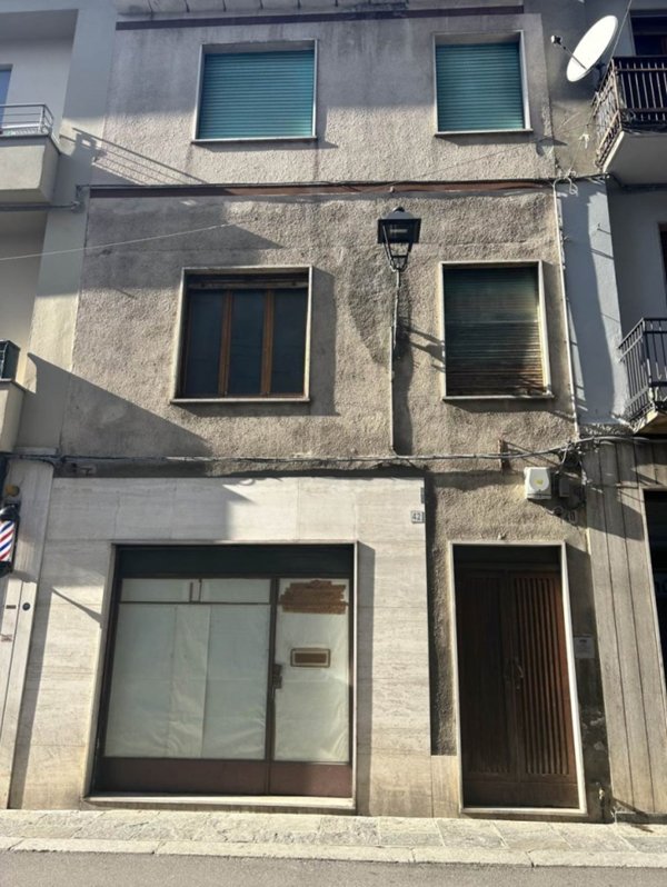 casa indipendente in vendita a Fiorenzuola d'Arda