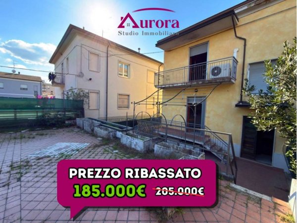 casa indipendente in vendita a Fiorenzuola d'Arda