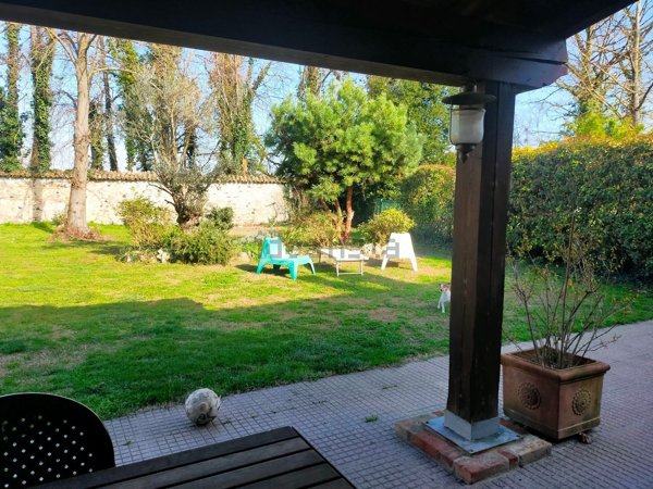 casa indipendente in vendita a Gazzola in zona Tuna