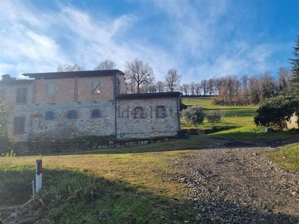 quadrivano in vendita a Gazzola in zona Momeliano