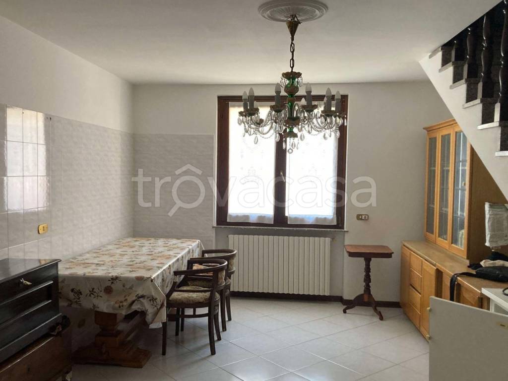 casa indipendente in vendita a Gazzola in zona Rivalta