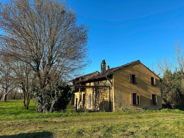 casa indipendente in vendita a Gazzola in zona Tuna