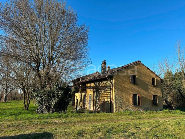 appartamento in vendita a Gazzola in zona Tuna